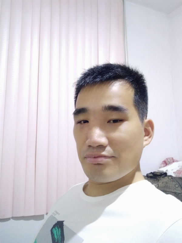 大男孩的第一张照片--诏安征婚网