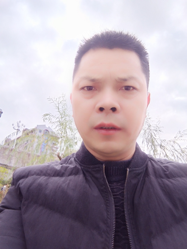 随缘的第一张照片--诏安征婚网