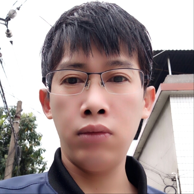 下凡买烟的第一张照片--诏安征婚网