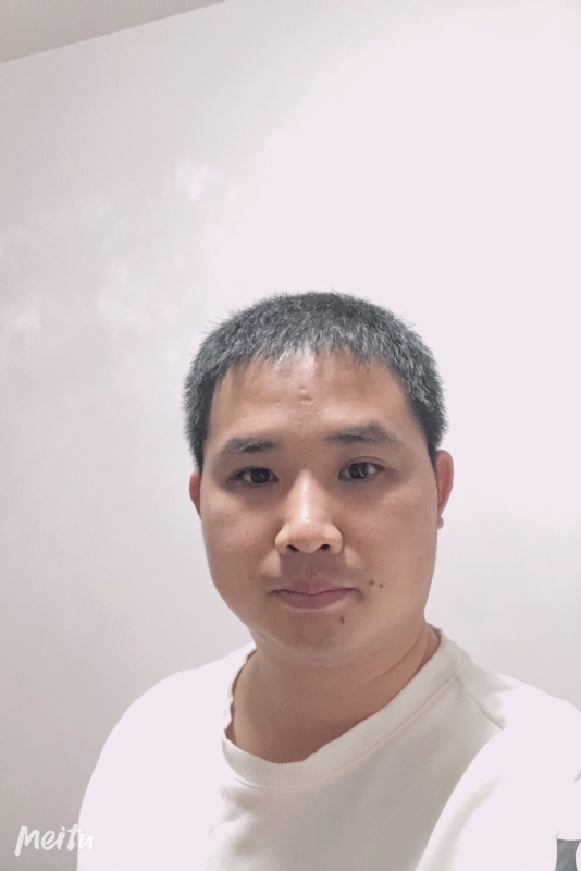 小梁的第一张照片--诏安征婚网