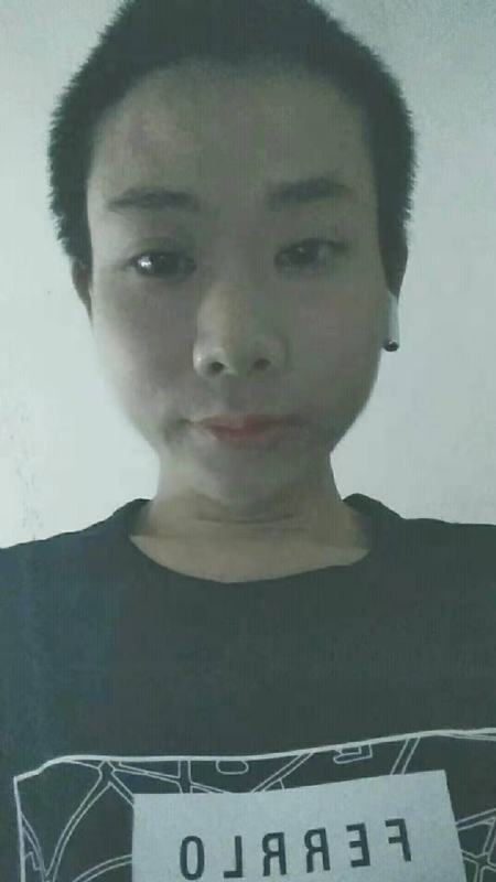 水中月的第一张照片--诏安征婚网