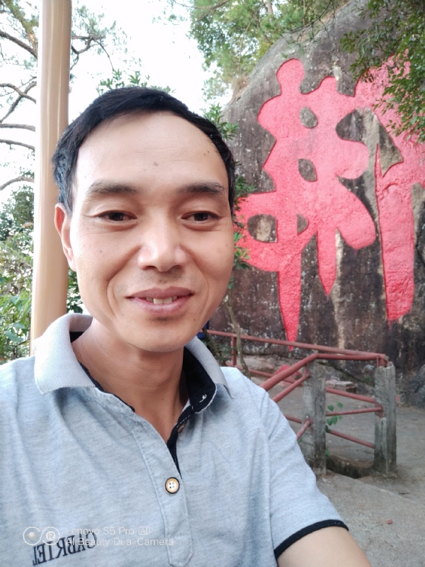 向往彩虹的第二张照片--诏安征婚网
