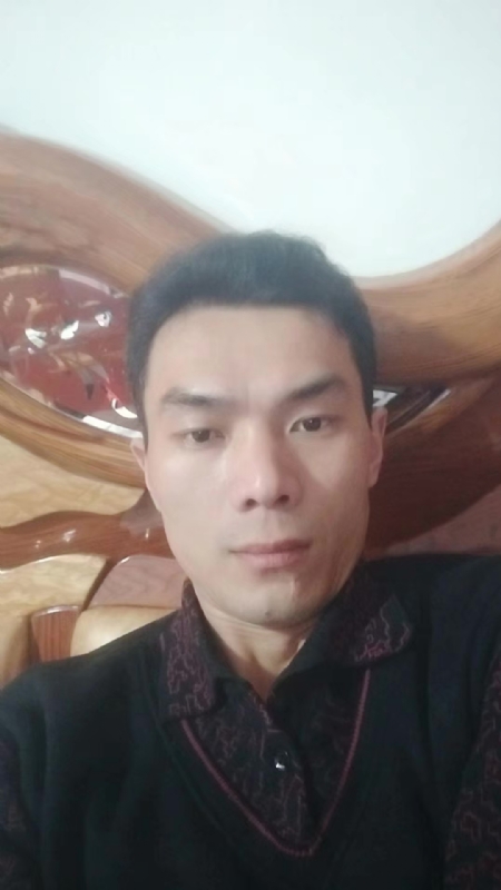 错把真心喂了狗的第四张照片--诏安征婚网