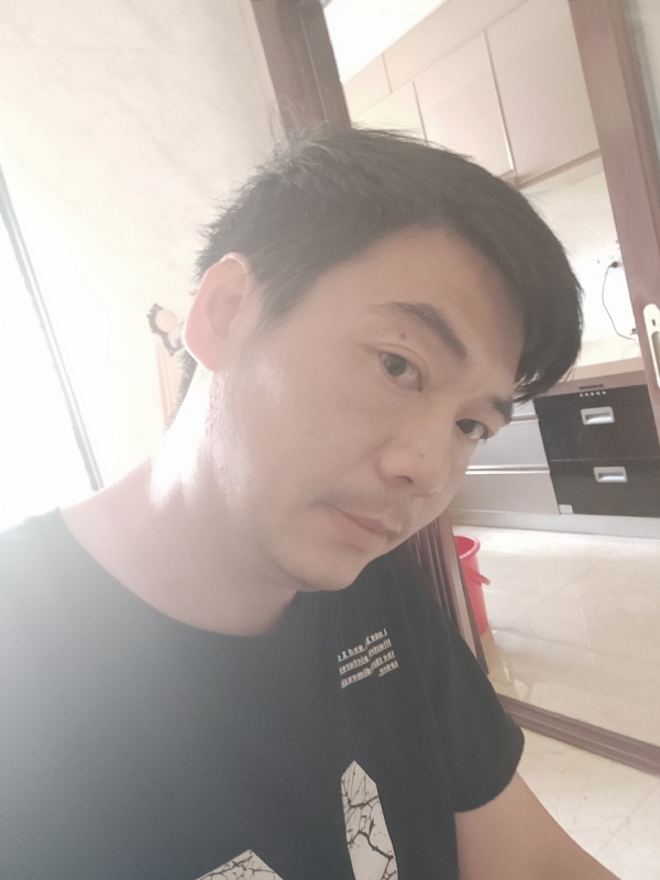 漫步的第一张照片--诏安征婚网