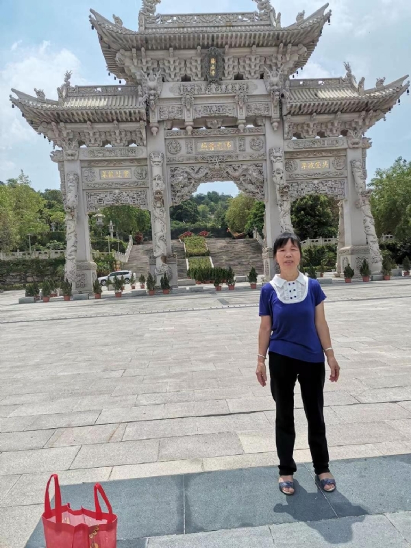 面朝大海春暖花开的第一张照片--诏安征婚网