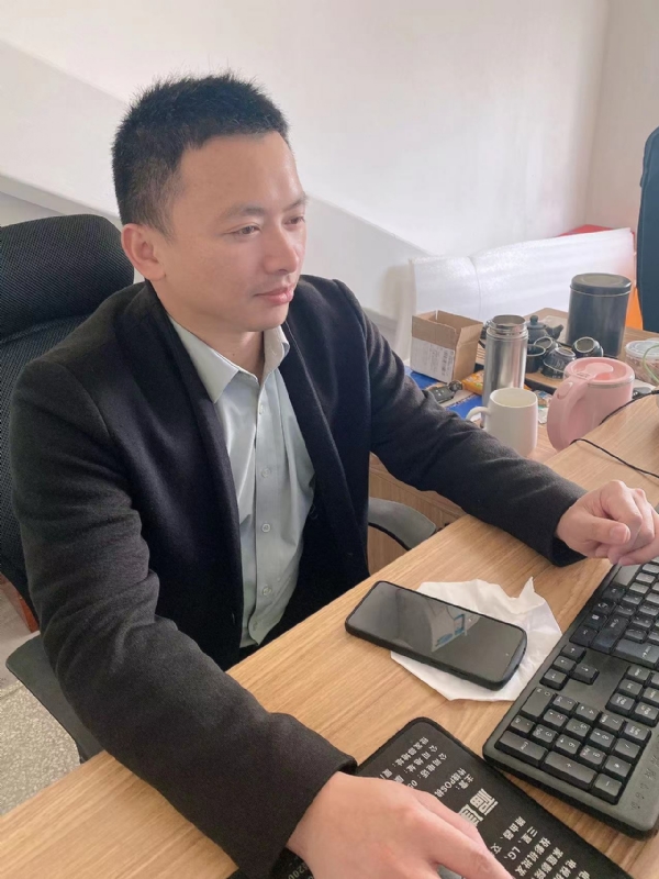 落叶知秋的第一张照片--诏安征婚网