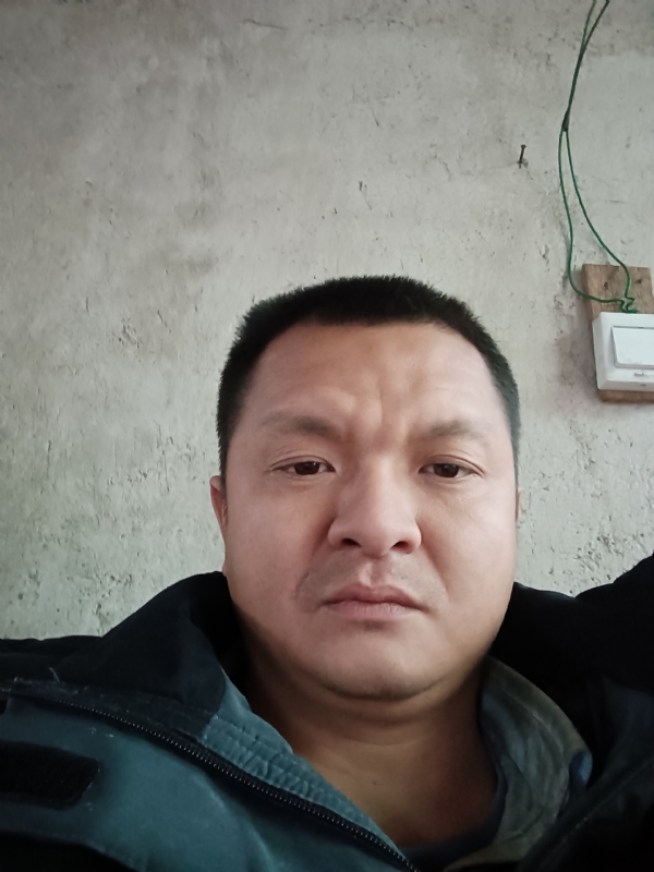 兰成龙的第二张照片--诏安征婚网