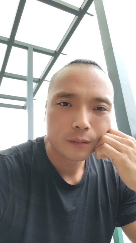 伯爵的第三张照片--诏安征婚网