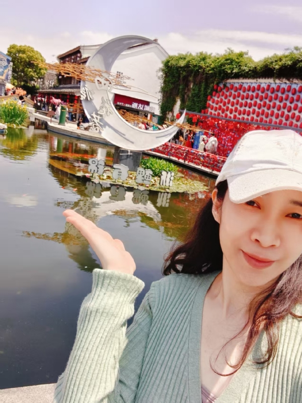 晓晓的第一张照片--诏安征婚网