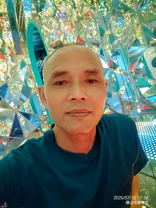 阿里睡不着的第二张照片--诏安征婚网