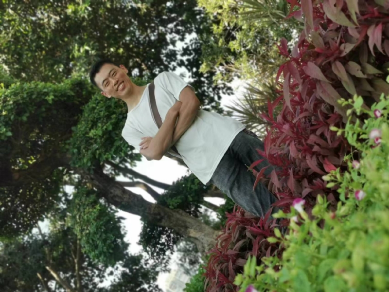 孤狼的第一张照片--诏安征婚网