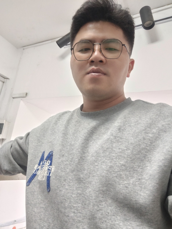 Mr的第三张照片--诏安征婚网